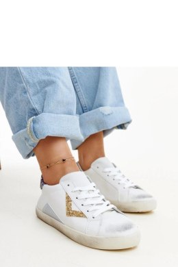 Białe sneakersy z efektem ,,znoszenia`` Gombola - Solea Solea