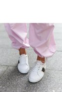 Białe sneakersy z ozdobnym paskiem Grada - Solea Solea Białe sneakersy z ozdobnym paskiem Grada - Solea Solea