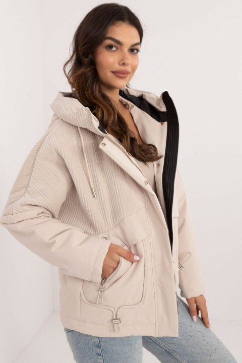 Kurtka Damska Model MBM-KR-AJ218.42 Light Beige - MBM MBM Kurtka Damska Model MBM-KR-AJ218.42 Light Beige - MBM MBM