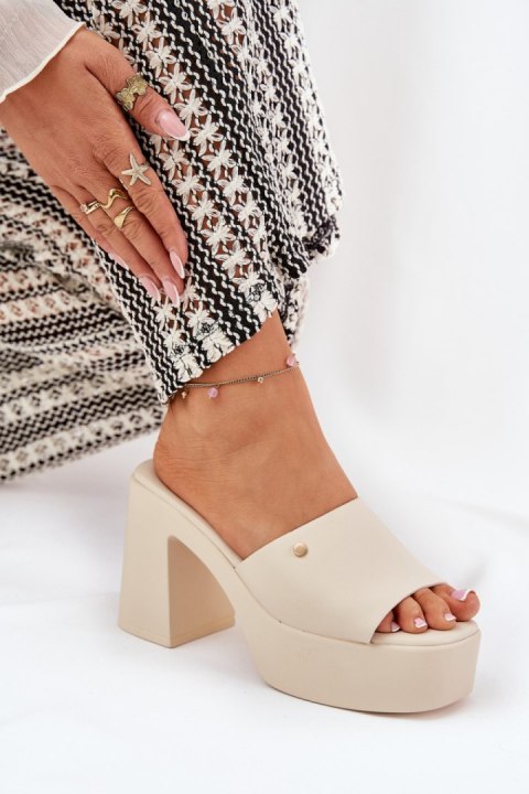 Sandał Klapki Model Tamirella 218-2 Light Beige - Step in style Step in style Sandał Klapki Model Tamirella 218-2 Light Beige - Step in style Step in style