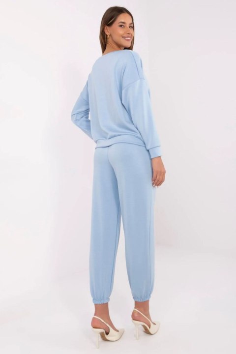 Spodnie Komplet Model MI-KMPL-M6162.30 Light Blue - Italy Moda Italy Moda Spodnie Komplet Model MI-KMPL-M6162.30 Light Blue - Italy Moda Italy Moda