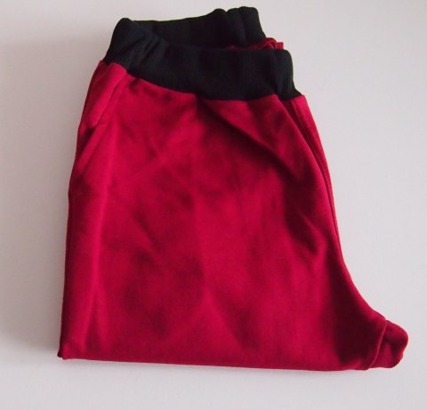 SPODNIE PIRAT R.152-158 SPODNIE PIRAT R.152-158