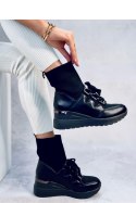 Botki na koturnie elastyczna cholewka KAYE BLACK - Inello Inello Botki na koturnie elastyczna cholewka KAYE BLACK - Inello Inello