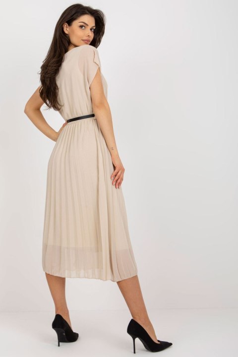 Sukienka Model DHJ-SK-8839-1.23X Beige - Italy Moda Italy Moda Sukienka Model DHJ-SK-8839-1.23X Beige - Italy Moda Italy Moda