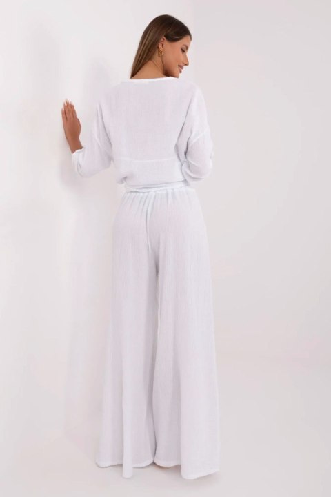 Spodnie Damskie Model MI-SP-2563.84 White - Italy Moda Italy Moda Spodnie Damskie Model MI-SP-2563.84 White - Italy Moda Italy Moda