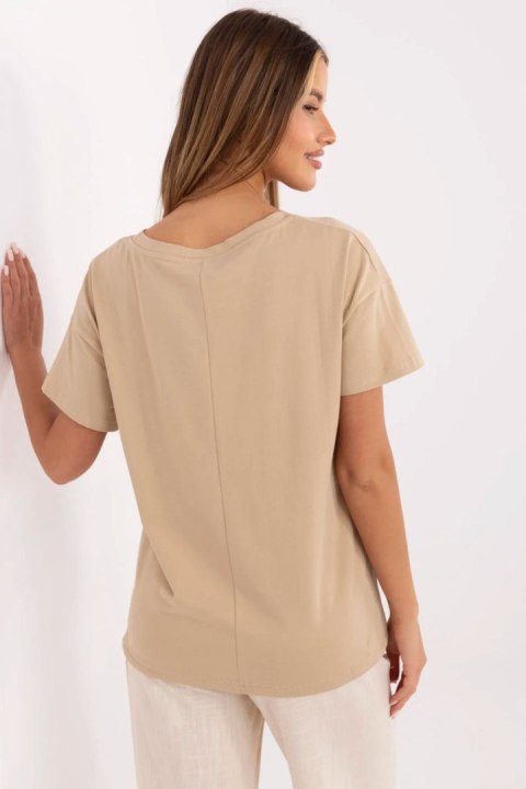 T-shirt Damski Model CLM-TS-1017.03 Camel - Factory Price Factory Price T-shirt Damski Model CLM-TS-1017.03 Camel - Factory Price Factory Price