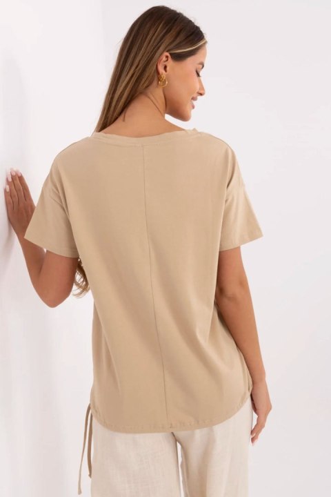 Tshirt Damski Model CLM-TS-1019.79 Camel - Factory Price Factory Price Tshirt Damski Model CLM-TS-1019.79 Camel - Factory Price Factory Price