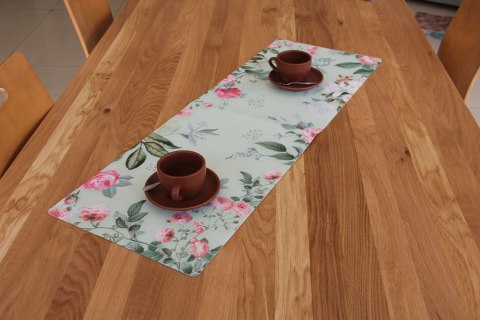 Bieżnik na stół MELANIE GREEN 95x33 cm Bieżnik na stół MELANIE GREEN 95x33 cm