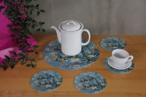 Zestaw podkładek na stół okrągłych 1+4 - ALMOND Zestaw podkładek na stół okrągłych 1+4 - ALMOND