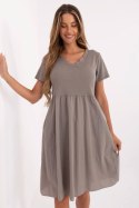 Sukienka Model DHJ-SK-25370.85 Dark Beige - Italy Moda Italy Moda Sukienka Model DHJ-SK-25370.85 Dark Beige - Italy Moda Italy Moda
